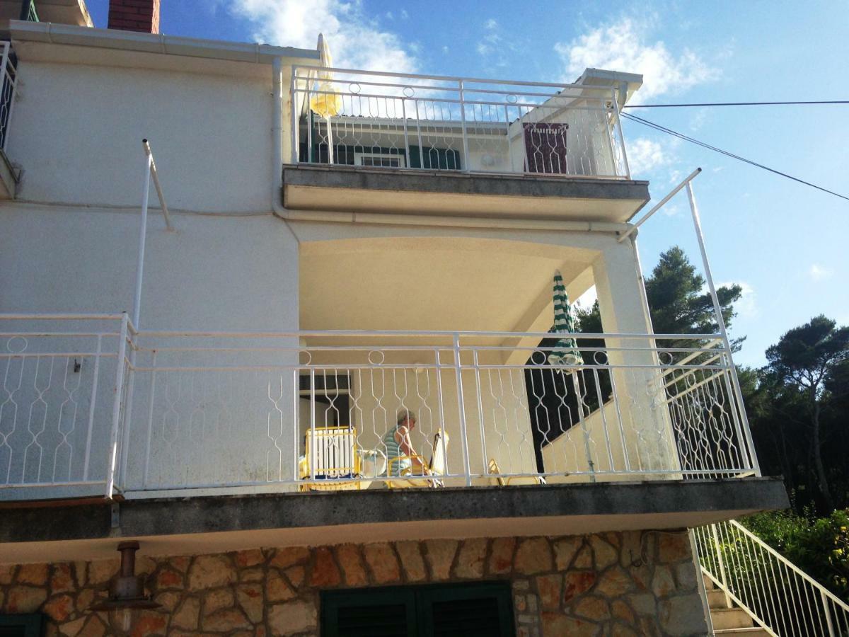 Apartment Bozikovic - Jelsa - Vitarnja Exterior photo